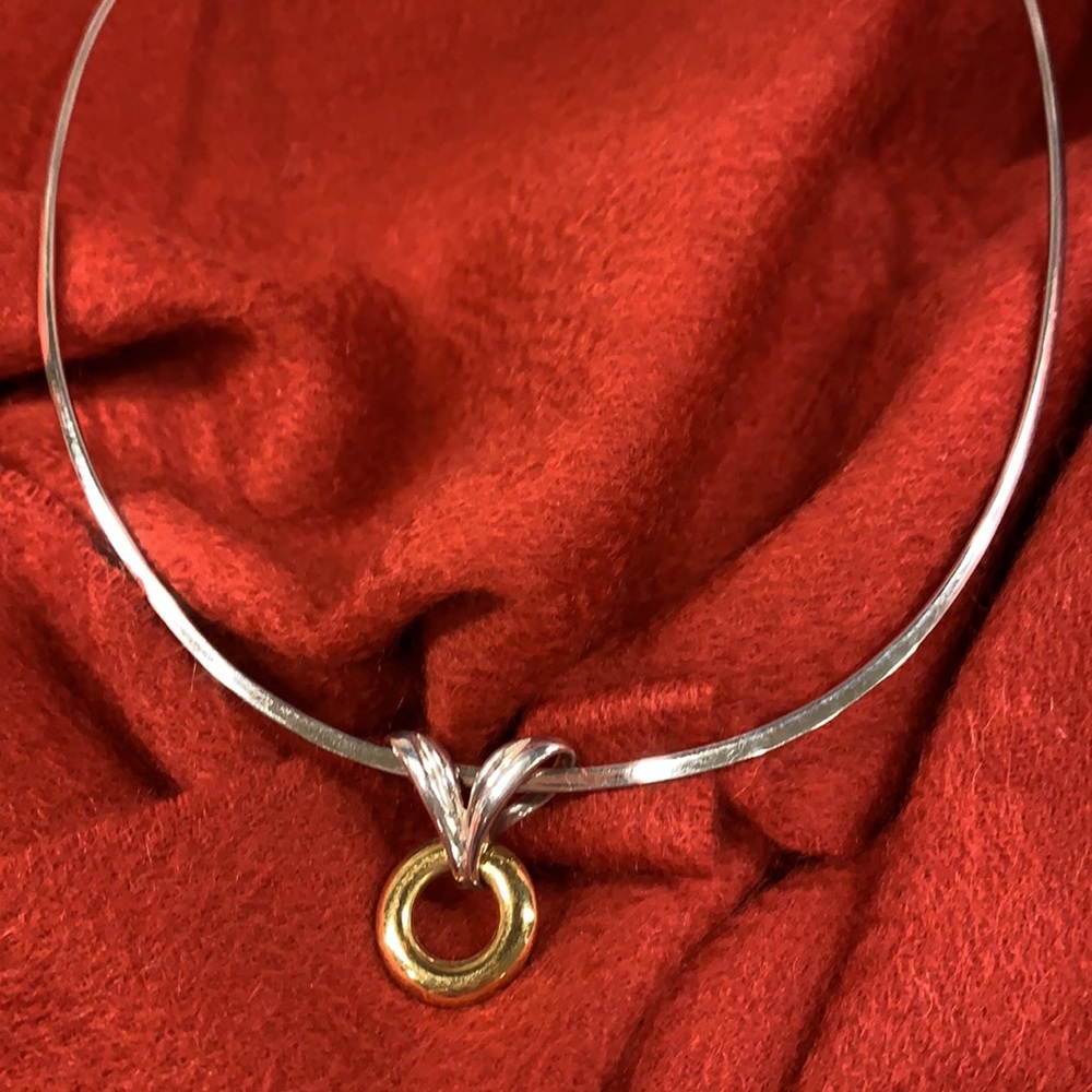 Sexy .925 Silver Choker & Two Tone Silver Pendant